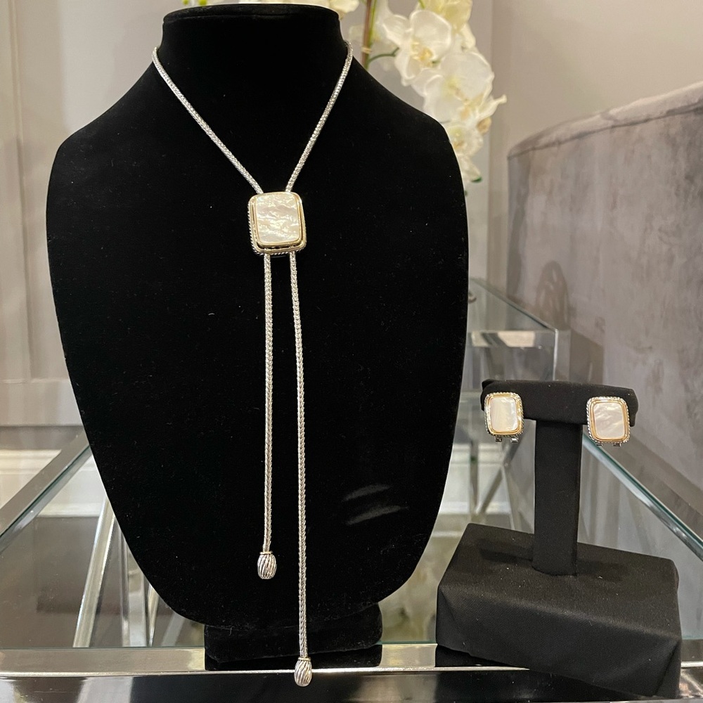 Necklace and earrings set